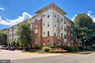 Building Photo - 2791 Centerboro Dr