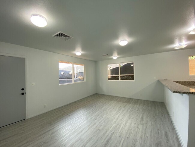 Foto del edificio - For Rent - 95-248 Wailawa St. A