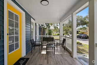 Building Photo - 1824 Hollenbeck Dr