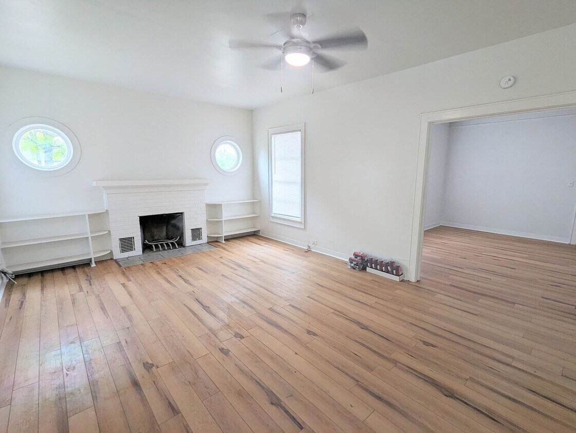 Primary Photo - 3 Bedroom on the TX Side - Coming in May