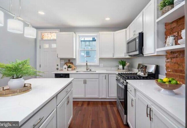 Foto del edificio - 2815 Orleans St