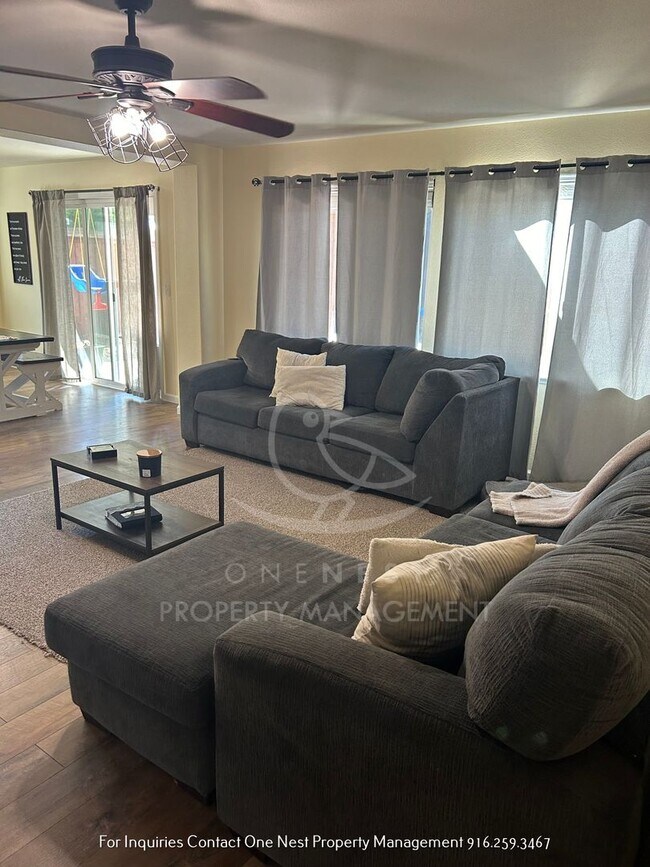 Foto del edificio - 3 bdrm + Den rental in Plumas Lake!