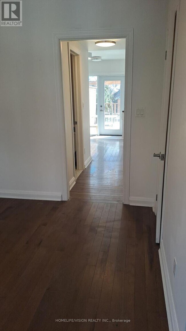 Photo du bâtiment - 143 Belgravia Ave