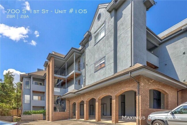 Foto del edificio - 700 S 1st St