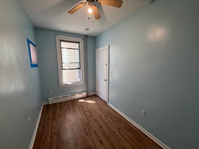 Foto del edificio - 619 38th St