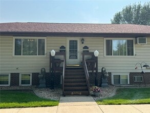 Building Photo - 504-506 N McKenzie St