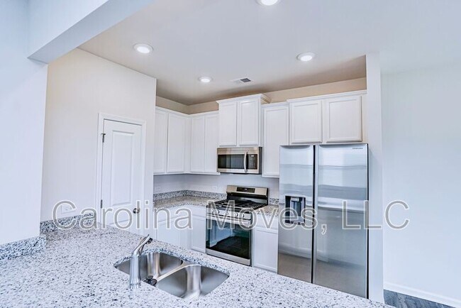 Foto del edificio - 18 Apricot Ln