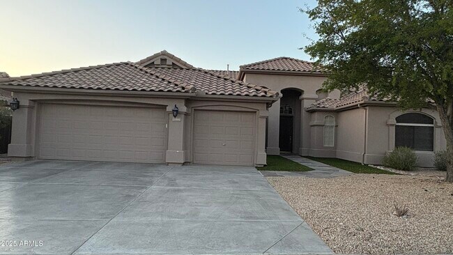 Building Photo - 13980 E Kalil Dr