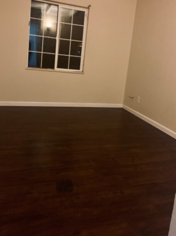Foto principal - 213 Crest St