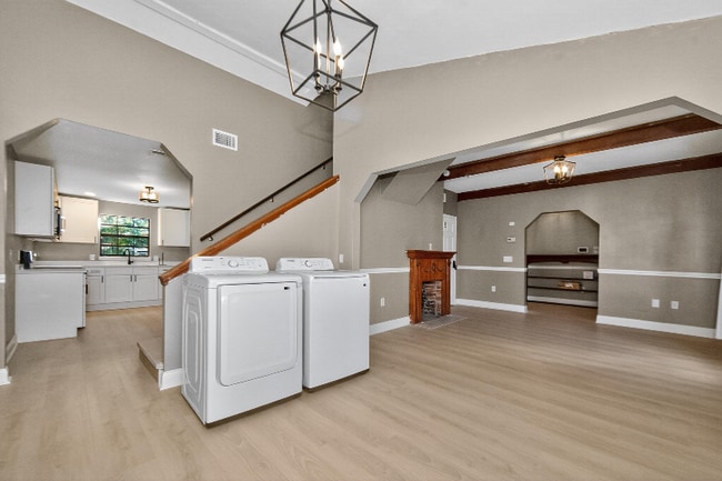 Photo - 512 Mason Ave House