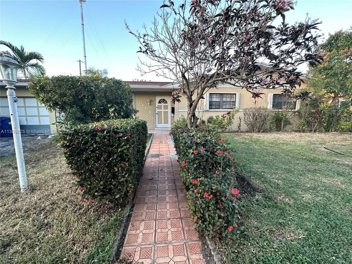 361 NW 204th Terrace, Miami, FL 33169 House Rental in Miami, FL