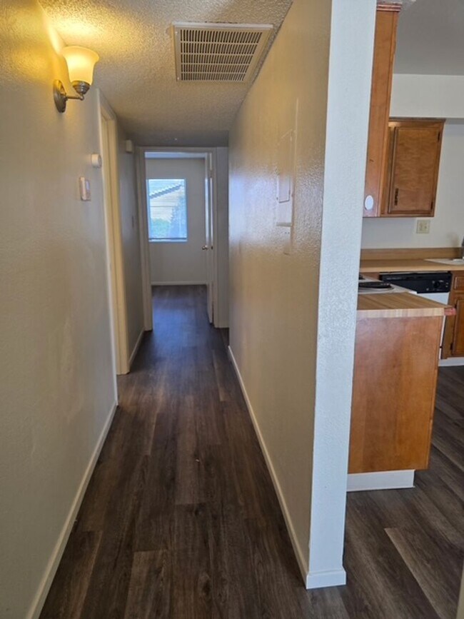 Foto del edificio - 5901 Ming Ave