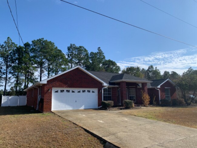 Building Photo - 1032 Adrian Way