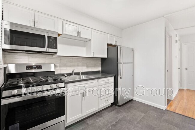 Foto del edificio - 3321 W Milton Ave