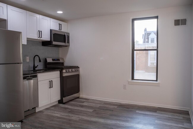 Building Photo - 4837 Morris St