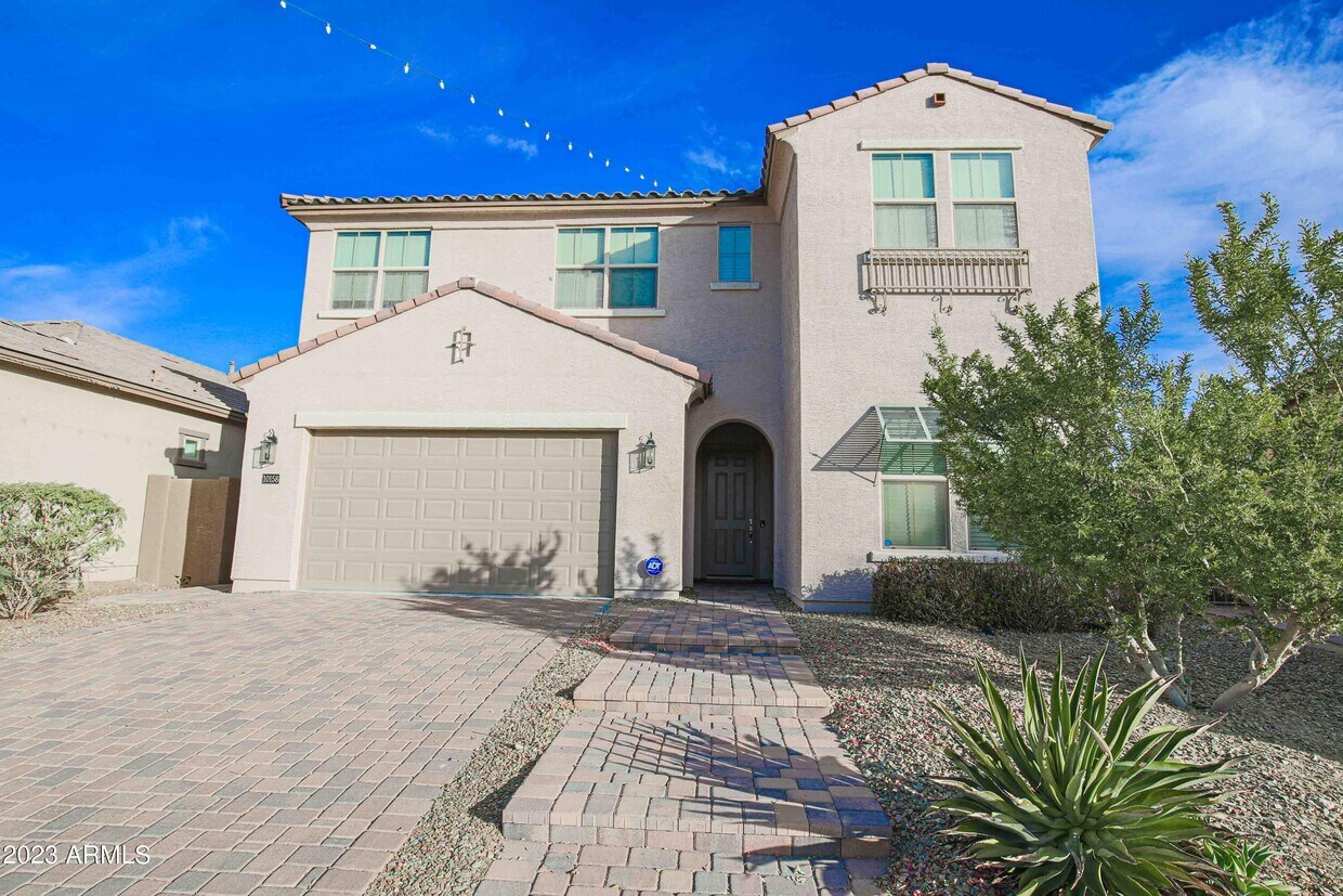 Primary Photo - 10158 W Angels Ln