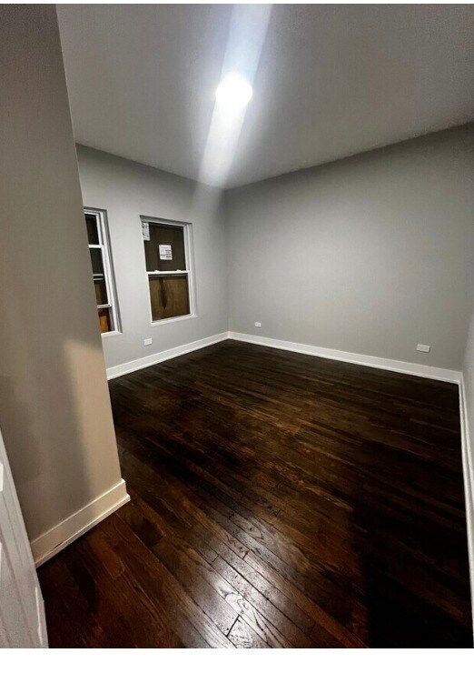 Foto del edificio - 300 W 75th St