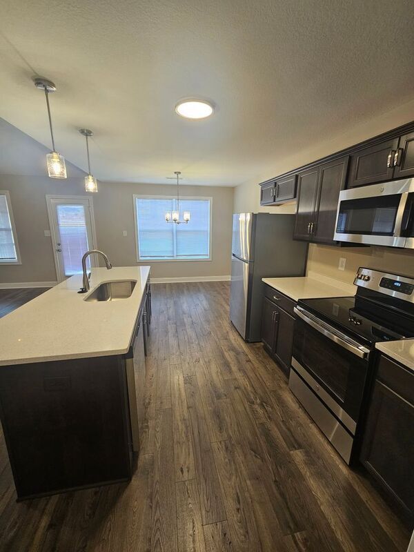 Foto del edificio - 169 Ardell Dr