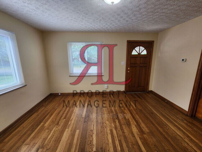 Foto del edificio - 156 Collingwood Ave