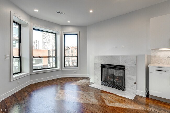 Foto del edificio - 805 W Bradley Pl