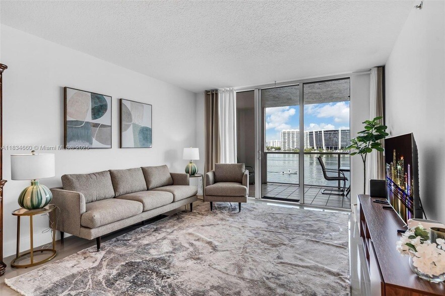Photo - 18100 N Bay Road Unit 709
