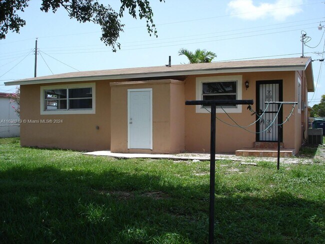 Building Photo - 1821 NW 155th St