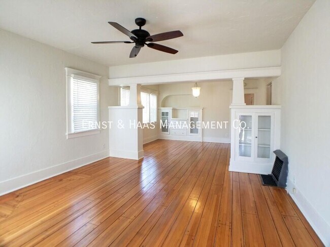 Foto del edificio - 1390 Bennett Ave