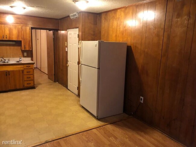 Building Photo - 3 br, 2 bath House - 1705 Woodburn St