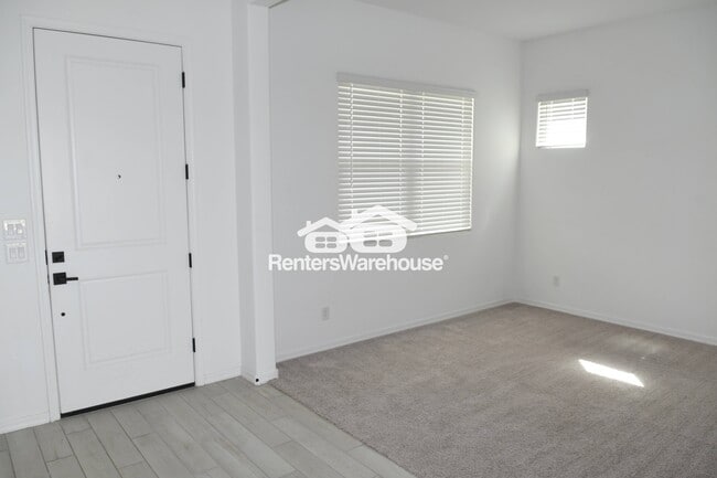 Foto del edificio - 2700 N 216th Ave