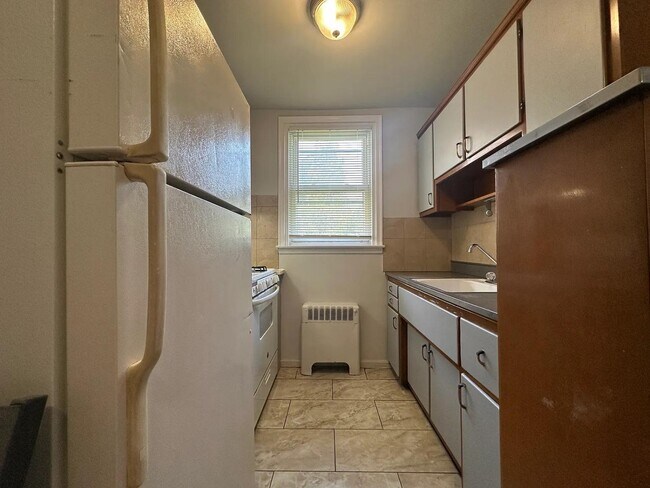 Foto del edificio - 6536 Crescentville Rd