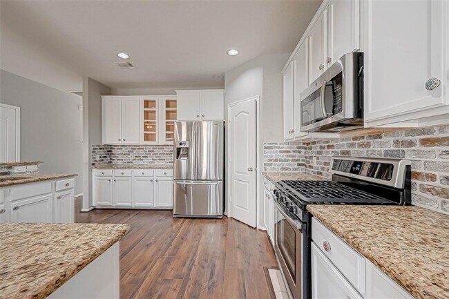 Foto del edificio - 502 Mornington Ln