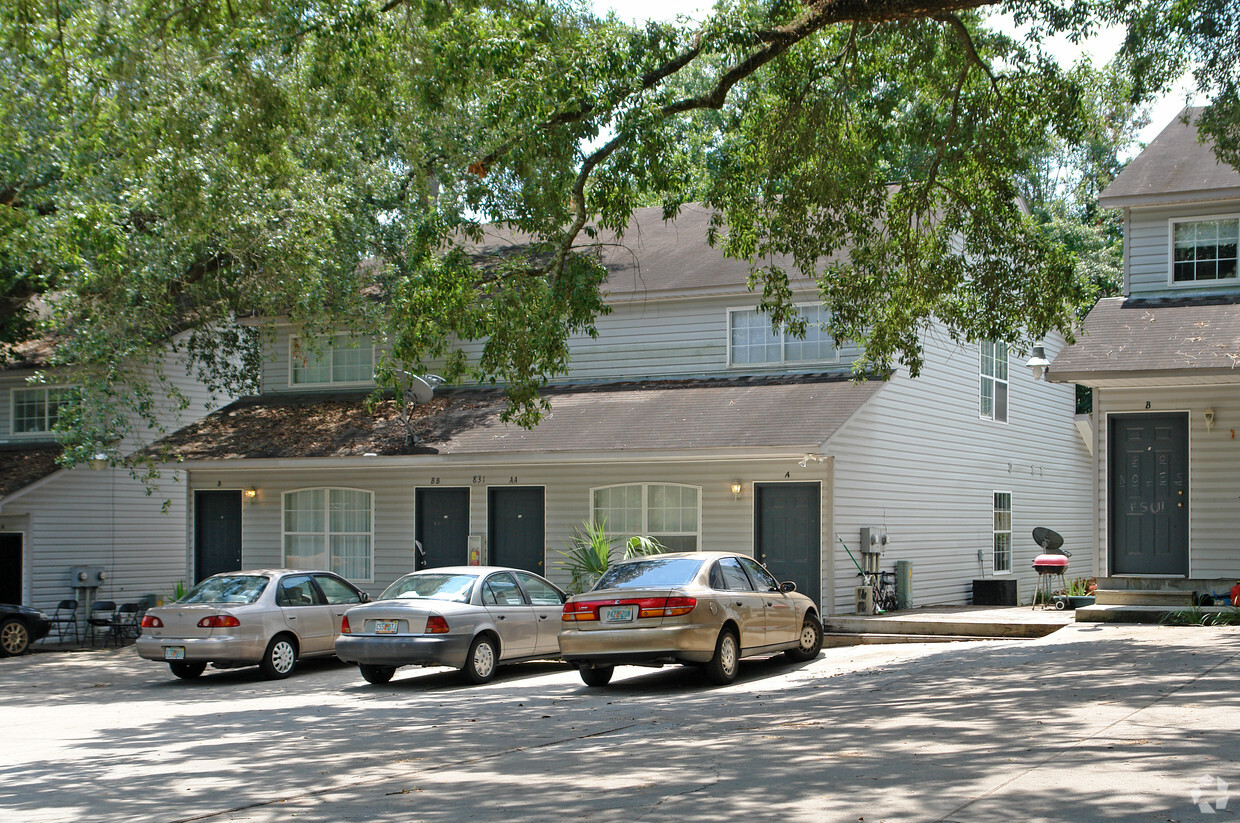 Building Photo - 831 W Georgia St