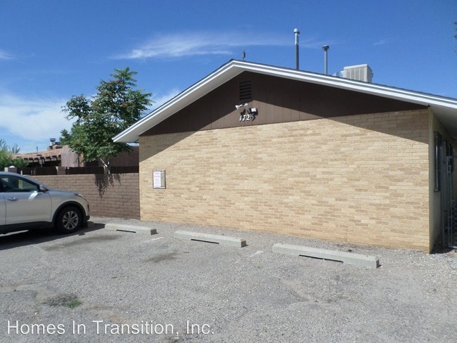 Building Photo - 1725 Paisano St NE