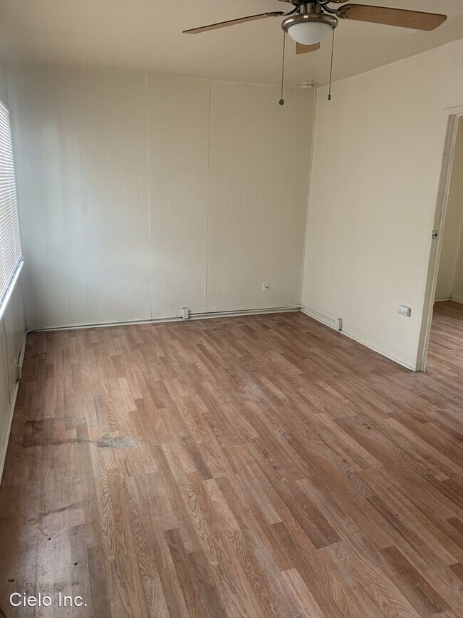 Building Photo - 1 br, 1 bath House - 215 W. 14th St.