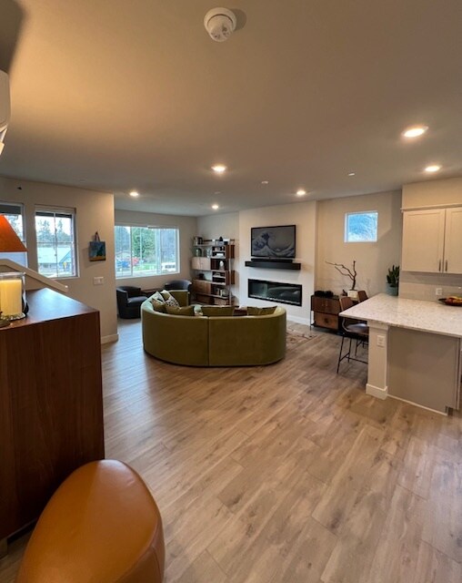 Sala de reuniones - 379 E Park St