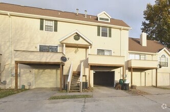 Building Photo - 1166 Hampton Ln