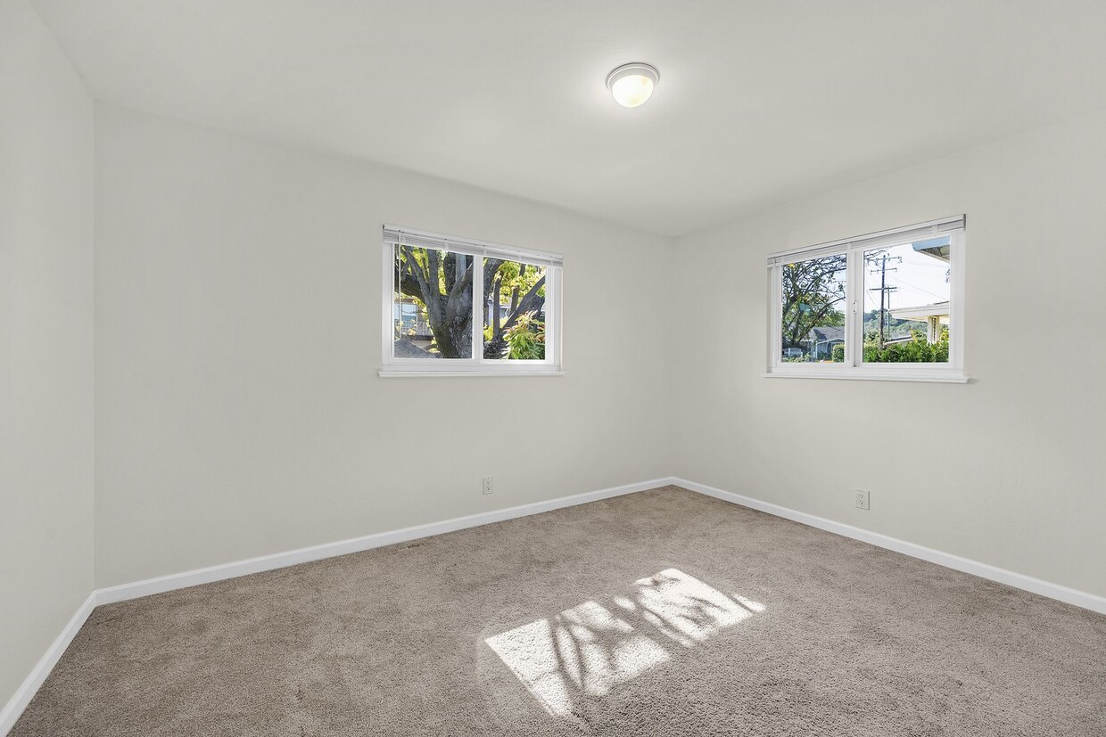Primary Photo - One level home Crockett, magnificent VIEWS