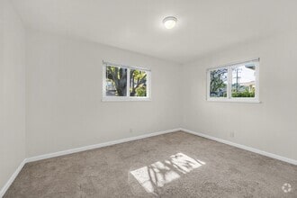 Building Photo - 8 Stephens Ct