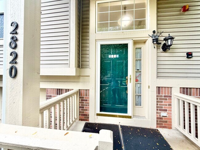Foto del edificio - 2820 N Greenwood Ave
