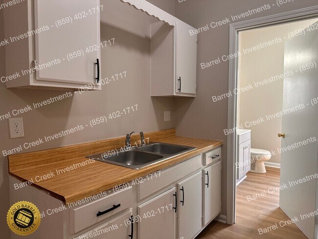 Foto del edificio - 508 N Main St