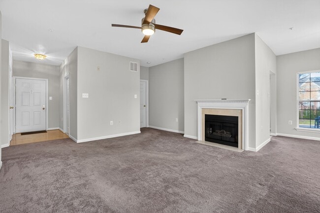 Building Photo - 4138 Fountainside Ln