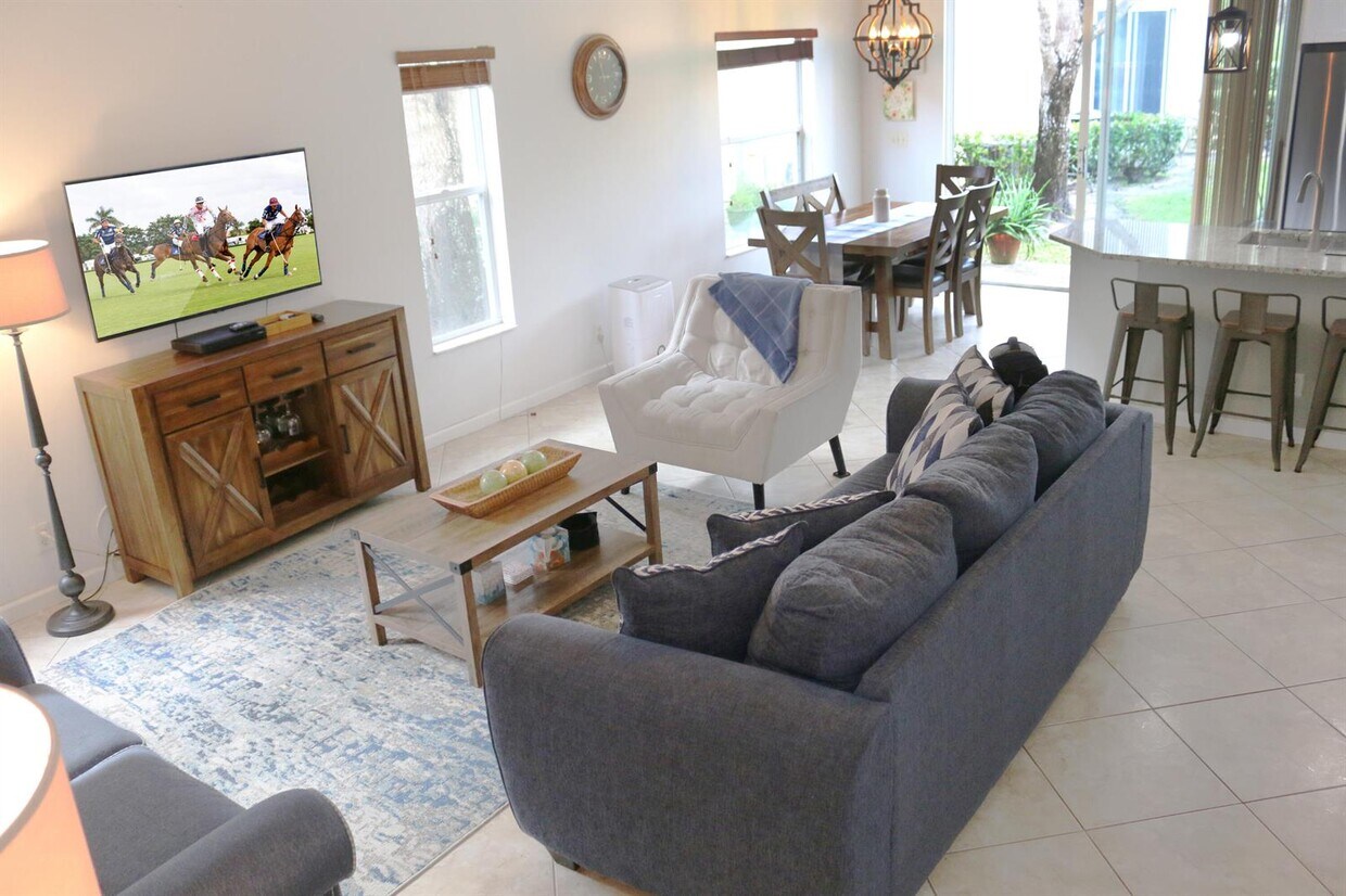 Primary Photo - 12582 Shoreline Dr