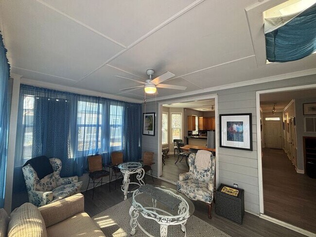 Foto del edificio - 3340 Billings St