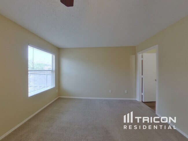 Foto del edificio - 537 Linacre Dr