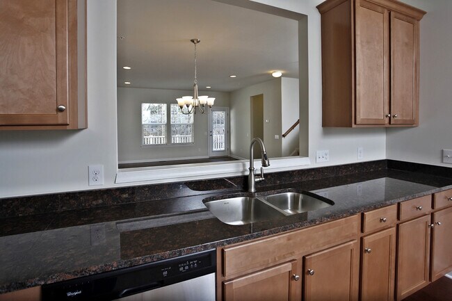 Paso de cocina - 1720 Beacon Ln