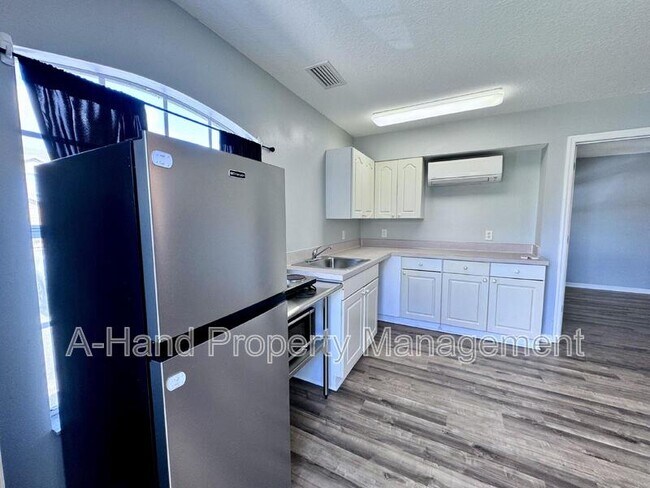 Building Photo - 538 Washington Palm Loop