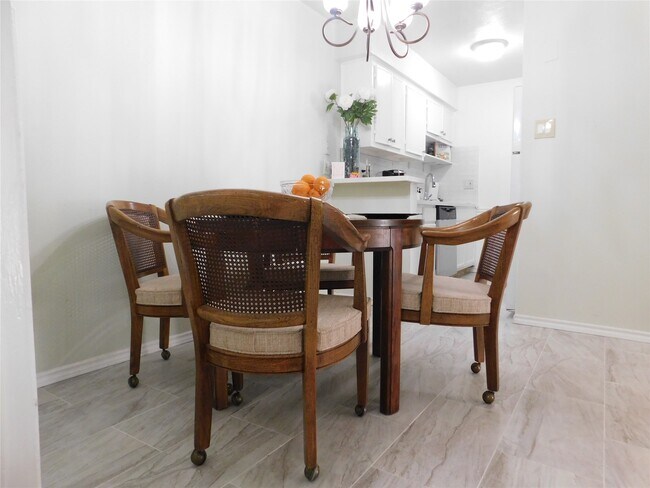 Foto del edificio - 3131 Cummins St