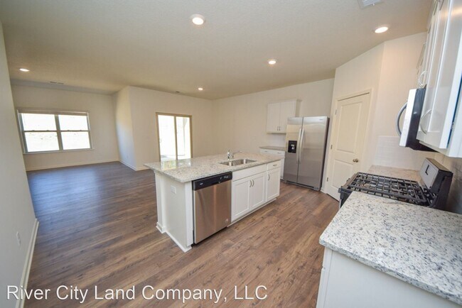 Building Photo - 4 br, 2 bath House - 52 Empire Lane