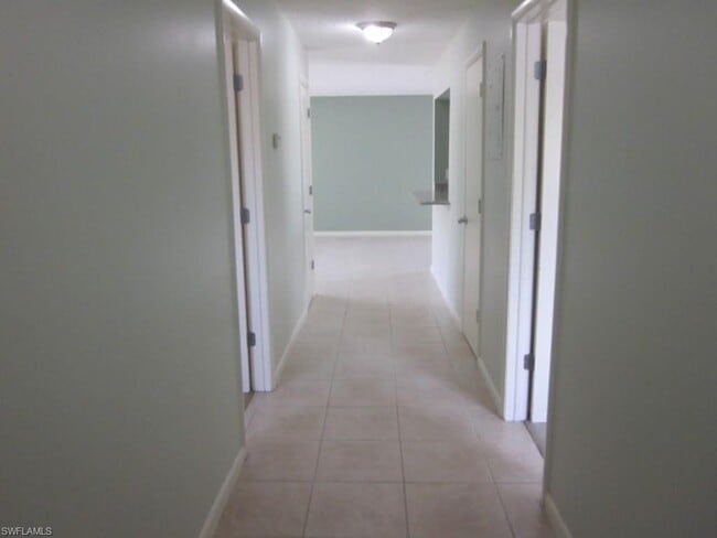 Building Photo - 4910 Viceroy St