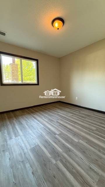 Foto del edificio - 8252 Brunswick Ave N